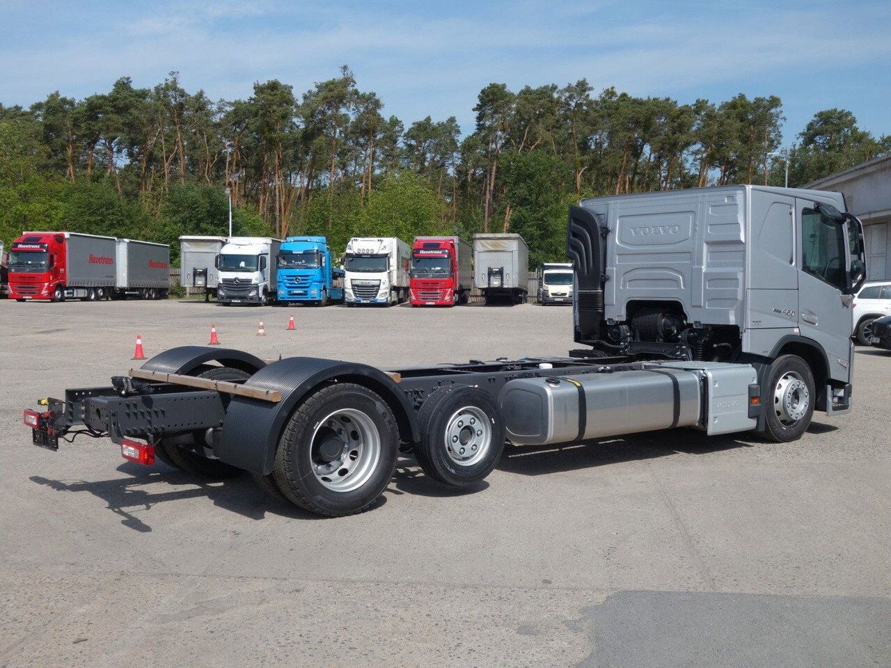 Volvo FM 460 FM13 6x2 Neue RTO , Kassbohrer, Rolfo, Rimo - Kamion-šasija: slika Volvo FM 460 FM13 6x2 Neue RTO , Kassbohrer, Rolfo, Rimo - Kamion-šasija Volvo FM 460 FM13 6x2 Neue RTO , Kassbohrer, Rolfo, Rimo - Kamion-šasija: slika Volvo FM 460 FM13 6x2 Neue RTO , Kassbohrer, Rolfo, Rimo - Kamion-šasija