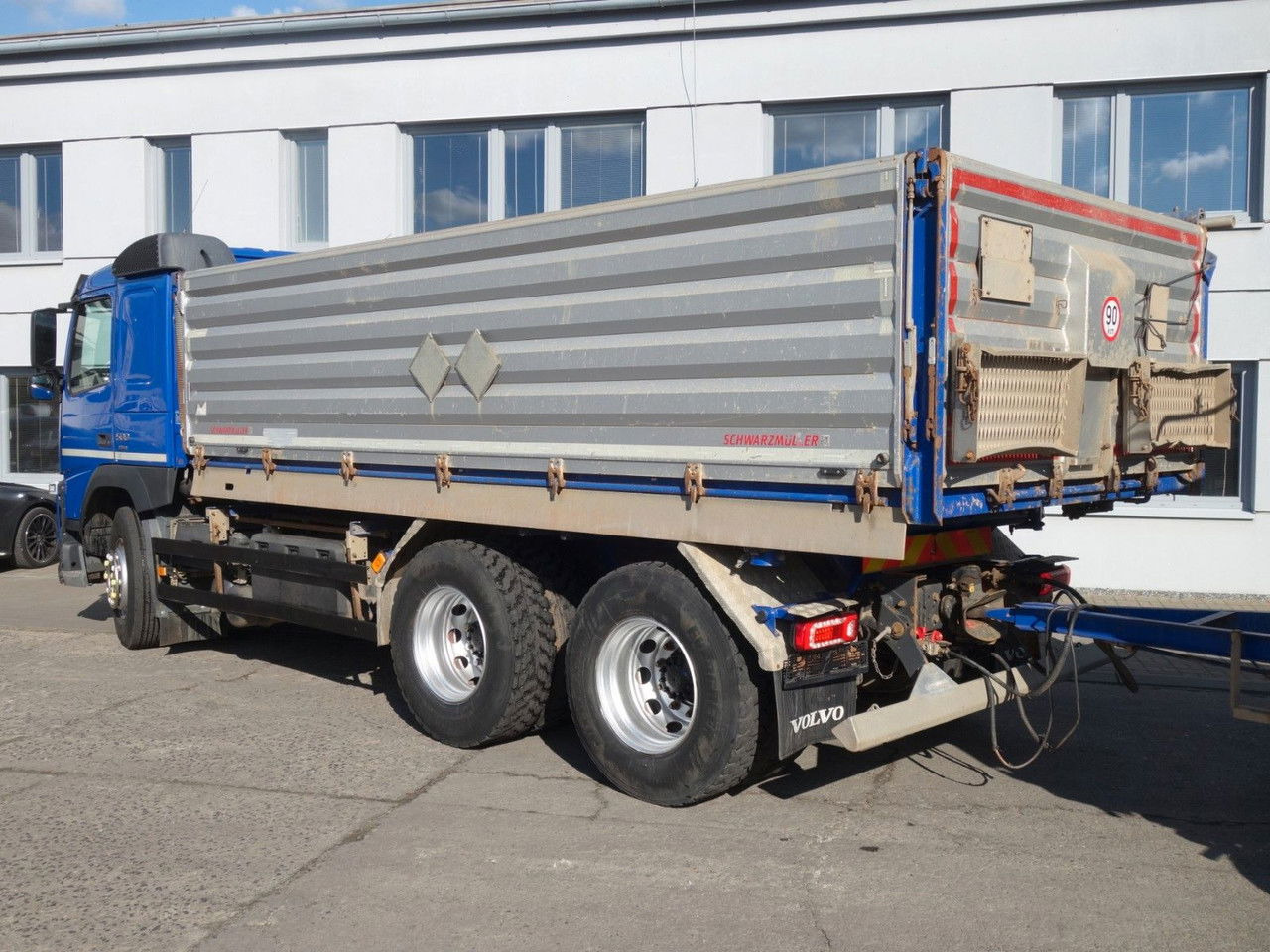 Volvo FM 500 6x4, Dreiseitenkipper Schwarzmüller - Kiper: slika Volvo FM 500 6x4, Dreiseitenkipper Schwarzmüller - Kiper Volvo FM 500 6x4, Dreiseitenkipper Schwarzmüller - Kiper: slika Volvo FM 500 6x4, Dreiseitenkipper Schwarzmüller - Kiper