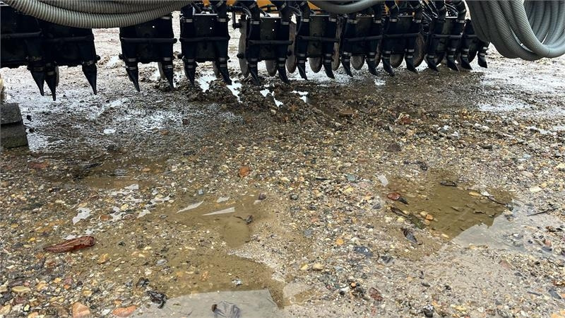 Duport 12m - Cisterna za gnojnicu: slika Duport 12m - Cisterna za gnojnicu Duport 12m - Cisterna za gnojnicu: slika Duport 12m - Cisterna za gnojnicu