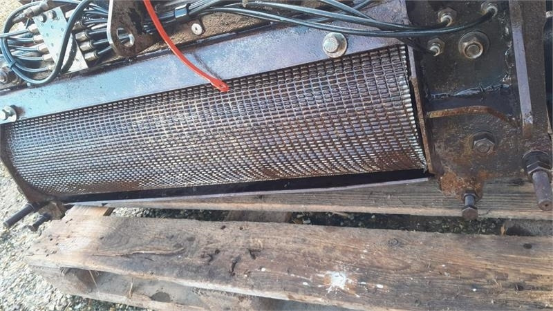 New Holland corncracker til FR - Priključak za silažni kombajn: slika New Holland corncracker til FR - Priključak za silažni kombajn New Holland corncracker til FR - Priključak za silažni kombajn: slika New Holland corncracker til FR - Priključak za silažni kombajn