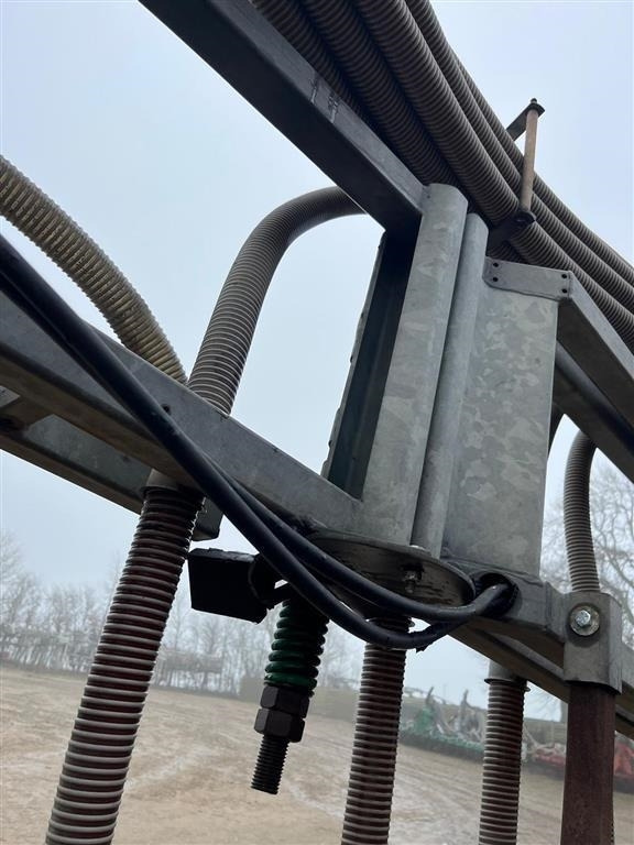 Cisterna za gnojnicu Samson 12-16-20 m slangebom: slika Cisterna za gnojnicu Samson 12-16-20 m slangebom Cisterna za gnojnicu Samson 12-16-20 m slangebom: slika Cisterna za gnojnicu Samson 12-16-20 m slangebom