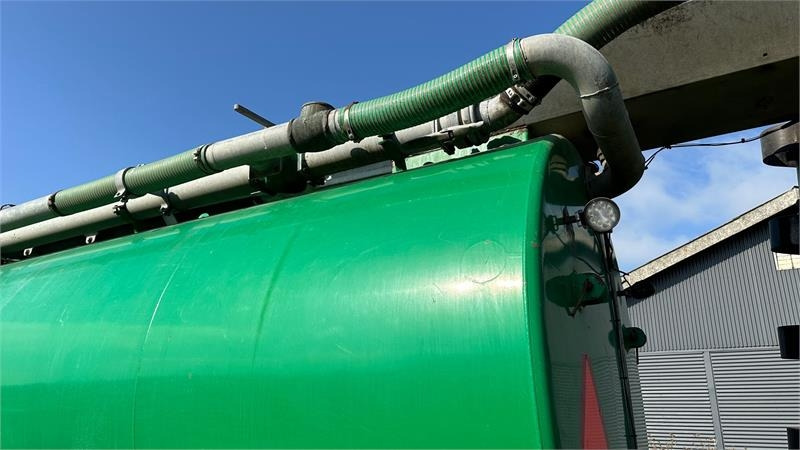 Samson PG20 - Cisterna za gnojnicu: slika Samson PG20 - Cisterna za gnojnicu Samson PG20 - Cisterna za gnojnicu: slika Samson PG20 - Cisterna za gnojnicu