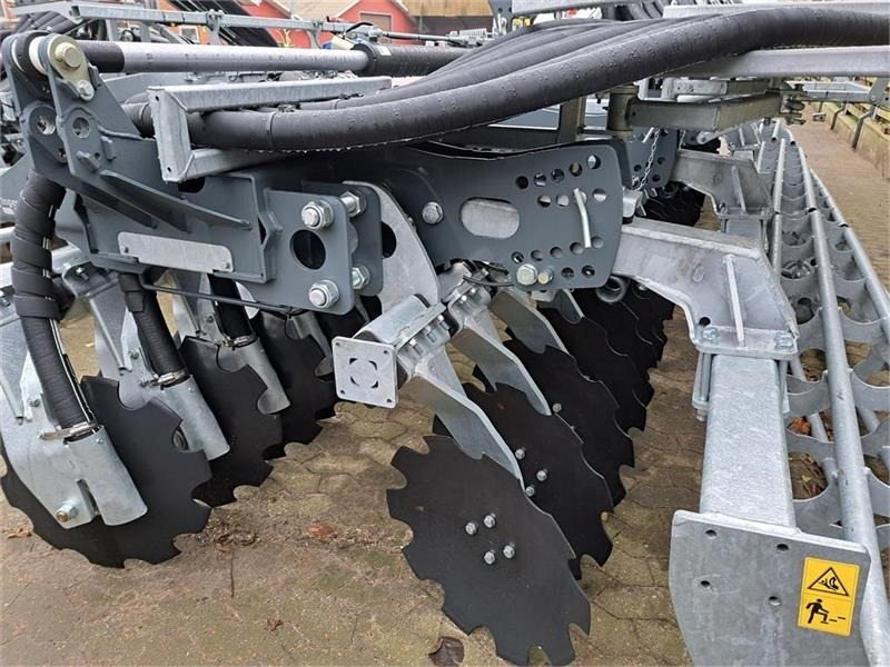 Volmer TRG W8000 - Deponator gnojnice: slika Volmer TRG W8000 - Deponator gnojnice Volmer TRG W8000 - Deponator gnojnice: slika Volmer TRG W8000 - Deponator gnojnice