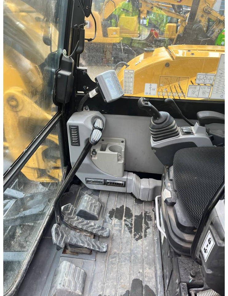 Bager gusjeničar CAT 308E2CRSB: slika Bager gusjeničar CAT 308E2CRSB