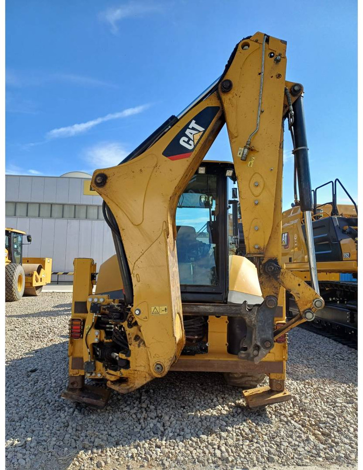 Rovokopač-utovarivač CAT 428F2: slika Rovokopač-utovarivač CAT 428F2