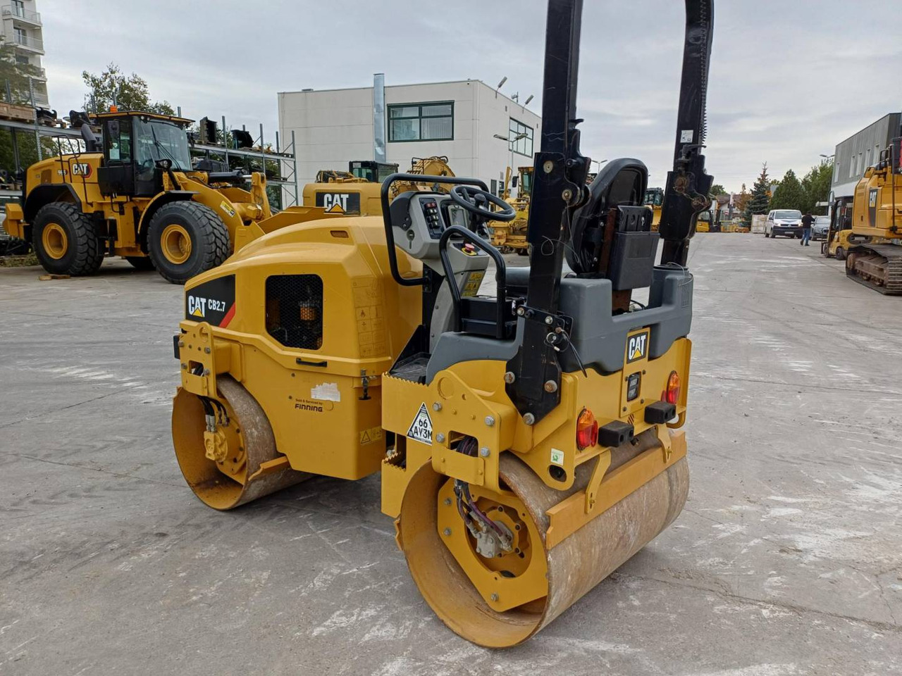 CAT CB2.7LRC - Cestovni valjak: slika CAT CB2.7LRC - Cestovni valjak CAT CB2.7LRC - Cestovni valjak: slika CAT CB2.7LRC - Cestovni valjak