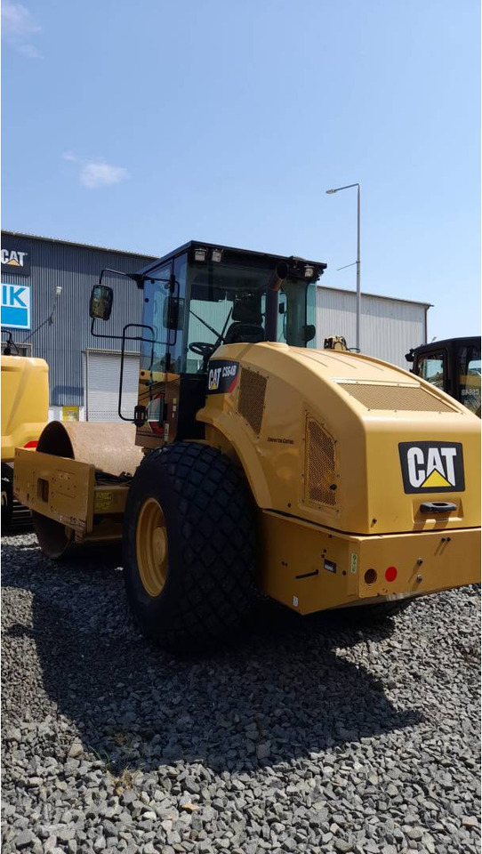 CAT CS64B - Kompaktor: slika CAT CS64B - Kompaktor CAT CS64B - Kompaktor: slika CAT CS64B - Kompaktor