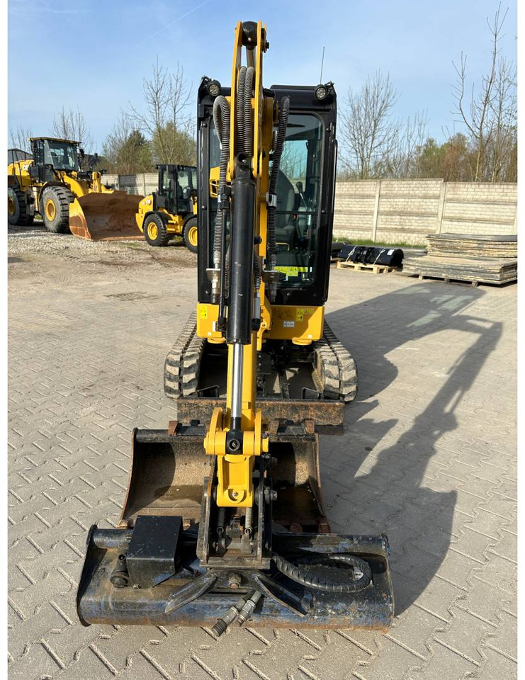 Bager gusjeničar CAT 302CR: slika Bager gusjeničar CAT 302CR