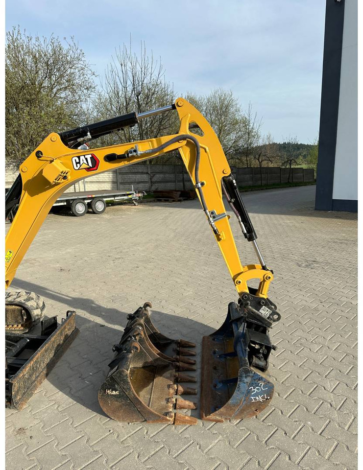 Bager gusjeničar CAT 302CR: slika Bager gusjeničar CAT 302CR