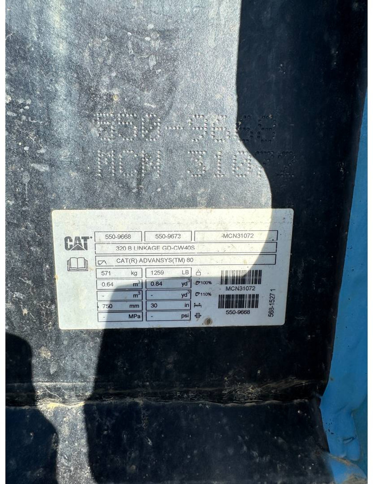 Bager gusjeničar CAT 323: slika Bager gusjeničar CAT 323