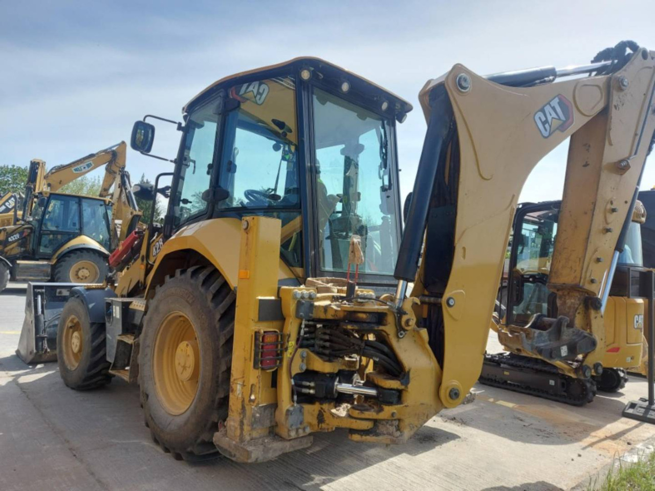 CAT 428 - Rovokopač-utovarivač: slika CAT 428 - Rovokopač-utovarivač CAT 428 - Rovokopač-utovarivač: slika CAT 428 - Rovokopač-utovarivač