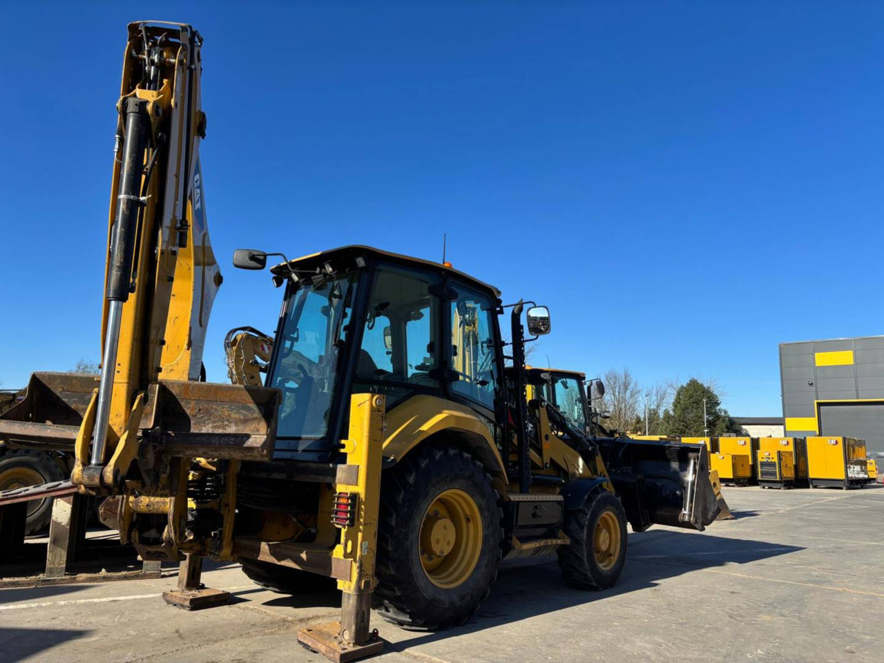 CAT 432F2 - Rovokopač-utovarivač: slika CAT 432F2 - Rovokopač-utovarivač CAT 432F2 - Rovokopač-utovarivač: slika CAT 432F2 - Rovokopač-utovarivač