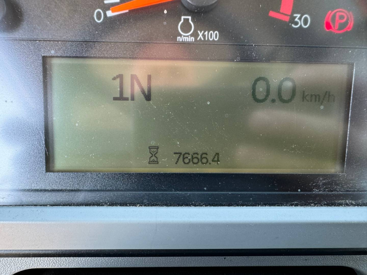 CAT 962M - Utovarivač na kotačima: slika CAT 962M - Utovarivač na kotačima CAT 962M - Utovarivač na kotačima: slika CAT 962M - Utovarivač na kotačima