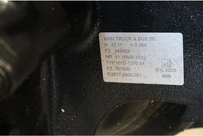 MAN HYD-1370-04 37/11 81.35003-7617 BRANDNEW - Stražnja osovina za Kamion: slika MAN HYD-1370-04 37/11 81.35003-7617 BRANDNEW - Stražnja osovina za Kamion MAN HYD-1370-04 37/11 81.35003-7617 BRANDNEW - Stražnja osovina za Kamion: slika MAN HYD-1370-04 37/11 81.35003-7617 BRANDNEW - Stražnja osovina za Kamion
