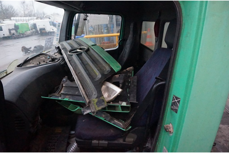 Mercedes-Benz ATEGO F07 KORT RECHTS STUUR 972 890 25 200671 - Kabina i unutrašnjost za Kamion: slika Mercedes-Benz ATEGO F07 KORT RECHTS STUUR 972 890 25 200671 - Kabina i unutrašnjost za Kamion Mercedes-Benz ATEGO F07 KORT RECHTS STUUR 972 890 25 200671 - Kabina i unutrašnjost za Kamion: slika Mercedes-Benz ATEGO F07 KORT RECHTS STUUR 972 890 25 200671 - Kabina i unutrašnjost za Kamion