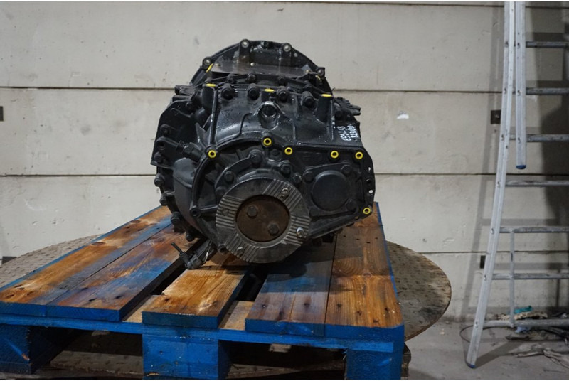 ZF 12AS2130DD TGS - Mjenjač za Kamion: slika ZF 12AS2130DD TGS - Mjenjač za Kamion ZF 12AS2130DD TGS - Mjenjač za Kamion: slika ZF 12AS2130DD TGS - Mjenjač za Kamion