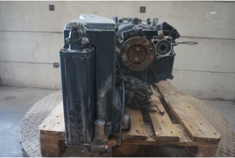 ZF 12AS2131DD+INT 81.32003-6883 - Mjenjač za Kamion: slika ZF 12AS2131DD+INT 81.32003-6883 - Mjenjač za Kamion ZF 12AS2131DD+INT 81.32003-6883 - Mjenjač za Kamion: slika ZF 12AS2131DD+INT 81.32003-6883 - Mjenjač za Kamion