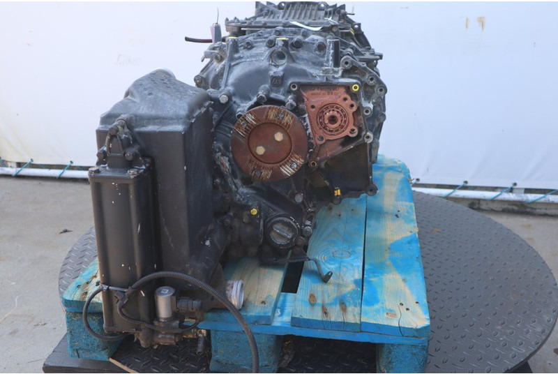 ZF 12AS2301OD+INT 81.32004-6106 - Mjenjač za Kamion: slika ZF 12AS2301OD+INT 81.32004-6106 - Mjenjač za Kamion ZF 12AS2301OD+INT 81.32004-6106 - Mjenjač za Kamion: slika ZF 12AS2301OD+INT 81.32004-6106 - Mjenjač za Kamion