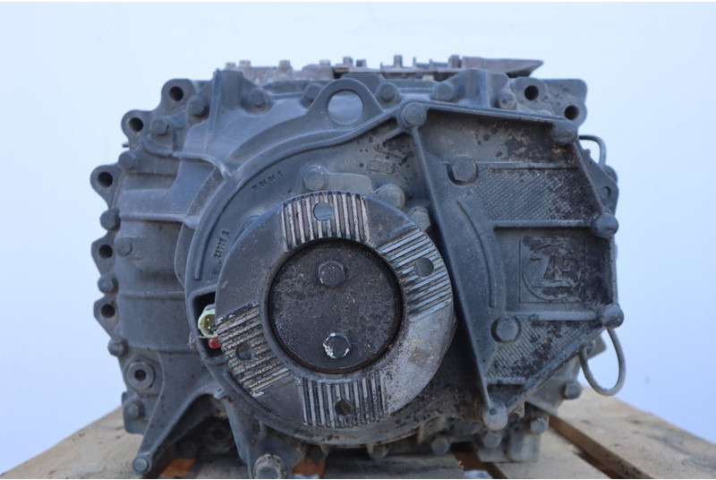ZF 12TX2620DD 81.32004-6407 - Mjenjač za Kamion: slika ZF 12TX2620DD 81.32004-6407 - Mjenjač za Kamion ZF 12TX2620DD 81.32004-6407 - Mjenjač za Kamion: slika ZF 12TX2620DD 81.32004-6407 - Mjenjač za Kamion