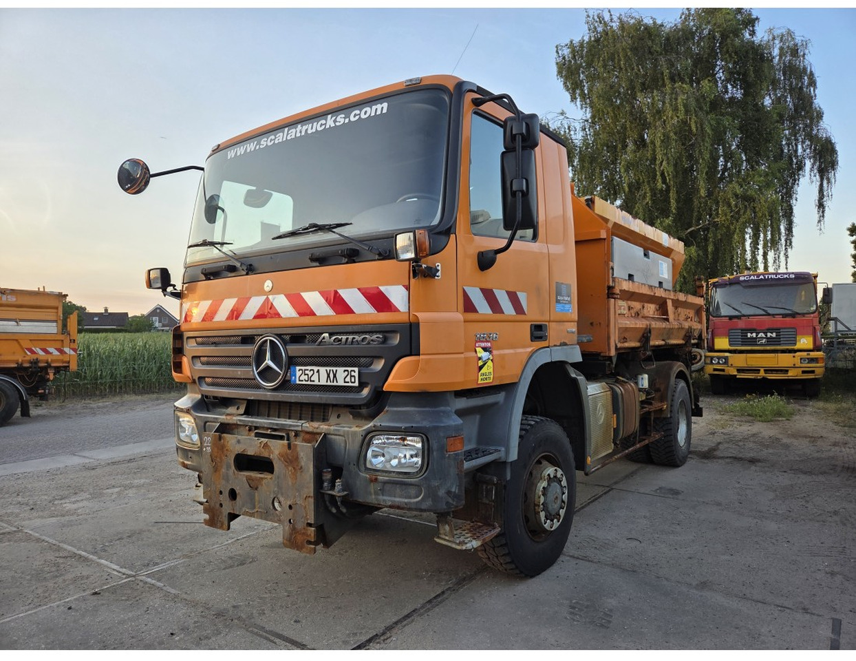 MERCEDES ACTROS 1836 4X4 TIPPER possible to buy with salt spreader - Kiper: slika MERCEDES ACTROS 1836 4X4 TIPPER possible to buy with salt spreader - Kiper MERCEDES ACTROS 1836 4X4 TIPPER possible to buy with salt spreader - Kiper: slika MERCEDES ACTROS 1836 4X4 TIPPER possible to buy with salt spreader - Kiper