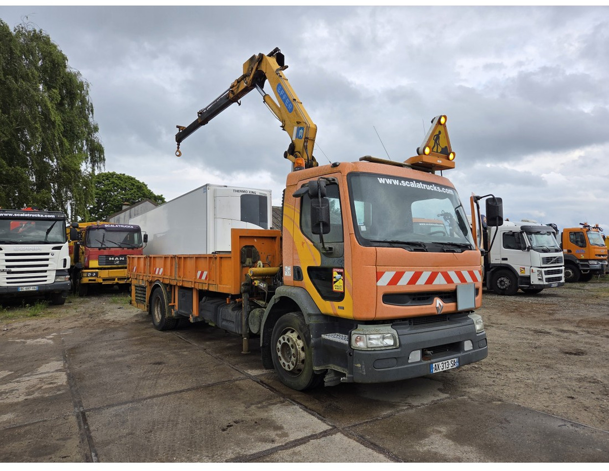 Renault Premium 300 MECHANICAL PUMP OPEN BOX COMPRESSOR CRANE EFFER 140/2S - Kamion s otvorenim sandukom, Kamion s kranom: slika Renault Premium 300 MECHANICAL PUMP OPEN BOX COMPRESSOR CRANE EFFER 140/2S - Kamion s otvorenim sandukom, Kamion s kranom Renault Premium 300 MECHANICAL PUMP OPEN BOX COMPRESSOR CRANE EFFER 140/2S - Kamion s otvorenim sandukom, Kamion s kranom: slika Renault Premium 300 MECHANICAL PUMP OPEN BOX COMPRESSOR CRANE EFFER 140/2S - Kamion s otvorenim sandukom, Kamion s kranom