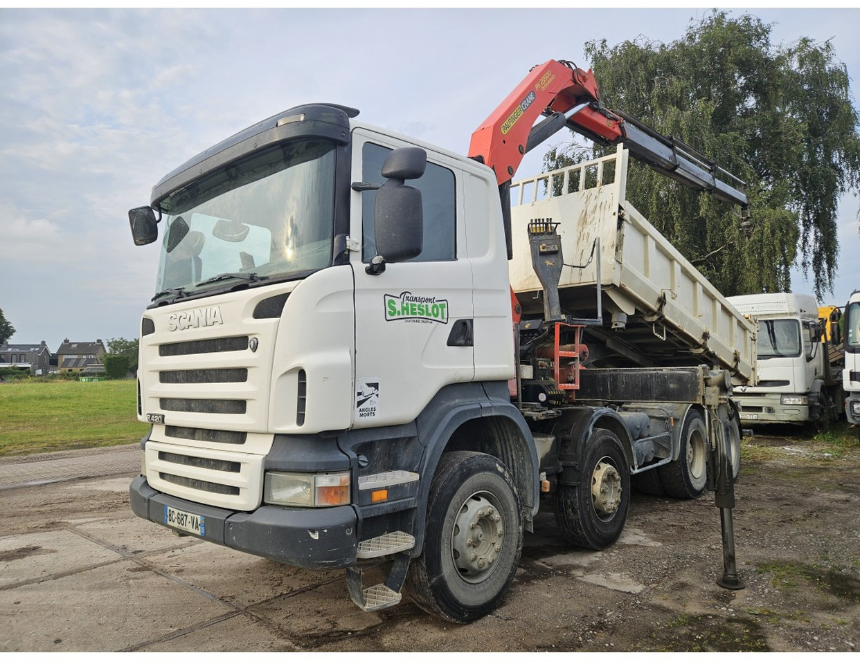 Scania R420 8x4 Tipper Crane Palfinger 23500 - Kiper, Kamion s kranom: slika Scania R420 8x4 Tipper Crane Palfinger 23500 - Kiper, Kamion s kranom Scania R420 8x4 Tipper Crane Palfinger 23500 - Kiper, Kamion s kranom: slika Scania R420 8x4 Tipper Crane Palfinger 23500 - Kiper, Kamion s kranom