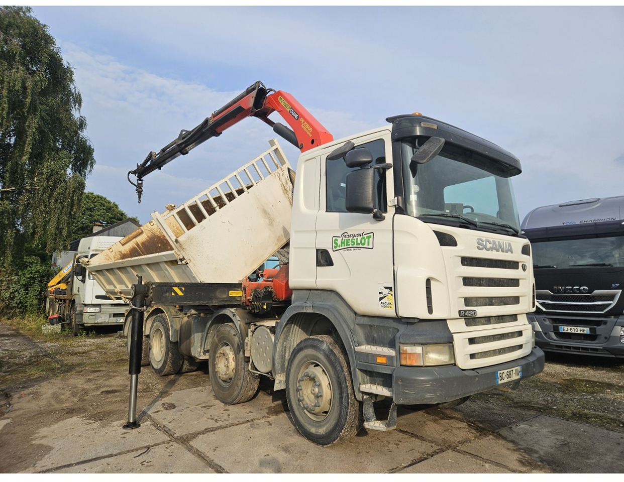 Scania R420 8x4 Tipper Crane Palfinger 23500 - Kiper, Kamion s kranom: slika Scania R420 8x4 Tipper Crane Palfinger 23500 - Kiper, Kamion s kranom Scania R420 8x4 Tipper Crane Palfinger 23500 - Kiper, Kamion s kranom: slika Scania R420 8x4 Tipper Crane Palfinger 23500 - Kiper, Kamion s kranom