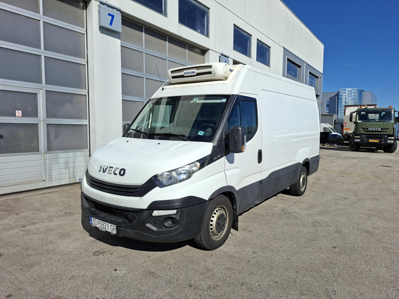 IVECO Daily 35S14V - Dostavno vozilo hladnjača: slika IVECO Daily 35S14V - Dostavno vozilo hladnjača IVECO Daily 35S14V - Dostavno vozilo hladnjača: slika IVECO Daily 35S14V - Dostavno vozilo hladnjača