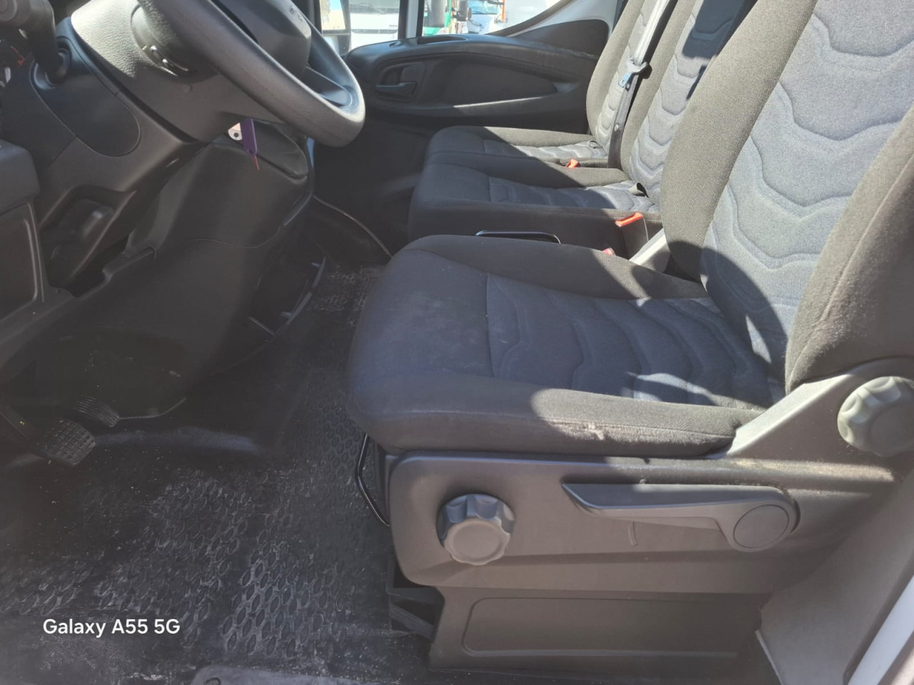 IVECO Daily 35S16V A8 - Putnički kombi: slika IVECO Daily 35S16V A8 - Putnički kombi IVECO Daily 35S16V A8 - Putnički kombi: slika IVECO Daily 35S16V A8 - Putnički kombi