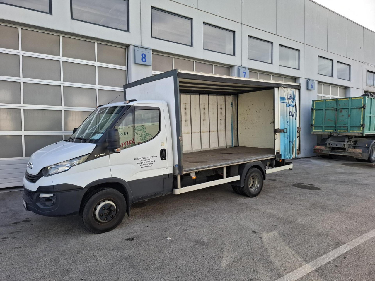 IVECO Daily 70C15 - Dostavno vozilo s ceradom: slika IVECO Daily 70C15 - Dostavno vozilo s ceradom IVECO Daily 70C15 - Dostavno vozilo s ceradom: slika IVECO Daily 70C15 - Dostavno vozilo s ceradom