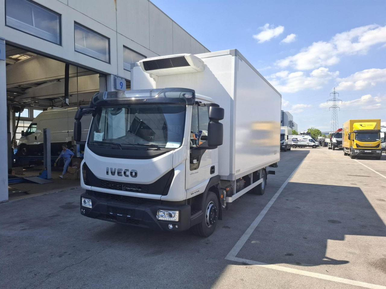 IVECO Eurocargo ML120EL21/P - Kamion hladnjača: slika IVECO Eurocargo ML120EL21/P - Kamion hladnjača IVECO Eurocargo ML120EL21/P - Kamion hladnjača: slika IVECO Eurocargo ML120EL21/P - Kamion hladnjača