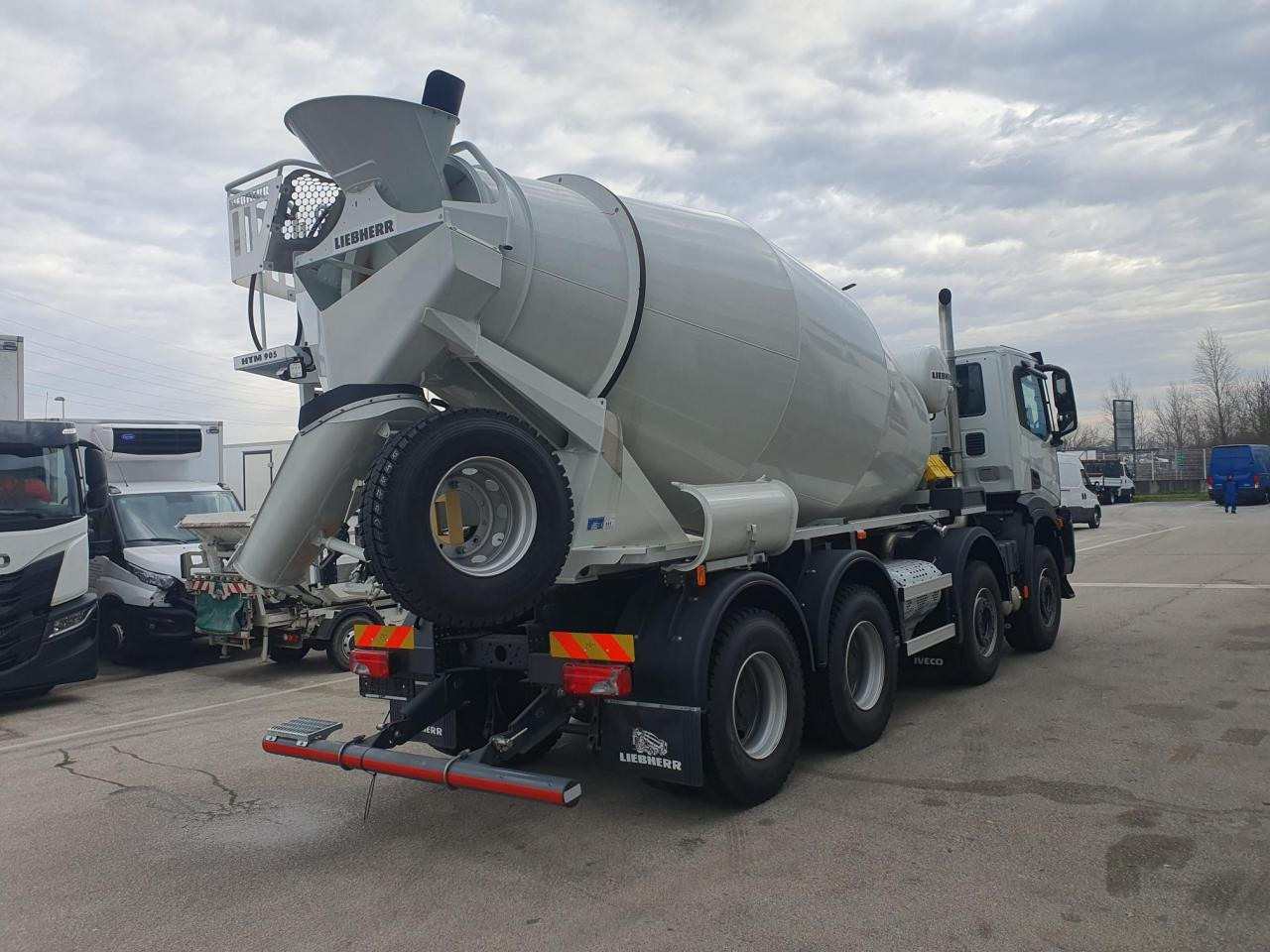 IVECO Stralis X-Way X-Way AD360X42BZ HR OFF - Automješalica: slika IVECO Stralis X-Way X-Way AD360X42BZ HR OFF - Automješalica IVECO Stralis X-Way X-Way AD360X42BZ HR OFF - Automješalica: slika IVECO Stralis X-Way X-Way AD360X42BZ HR OFF - Automješalica