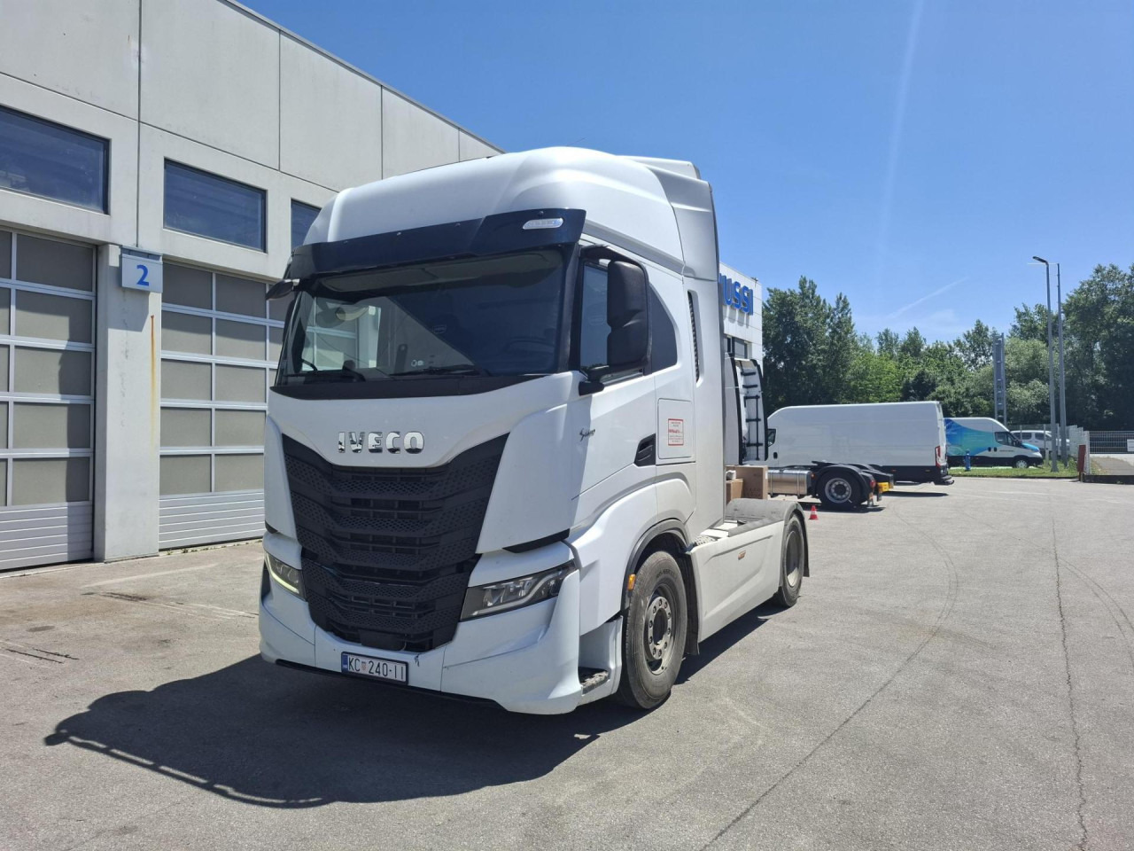 IVECO S-Way AS440S48T/P - Tegljač: slika IVECO S-Way AS440S48T/P - Tegljač IVECO S-Way AS440S48T/P - Tegljač: slika IVECO S-Way AS440S48T/P - Tegljač