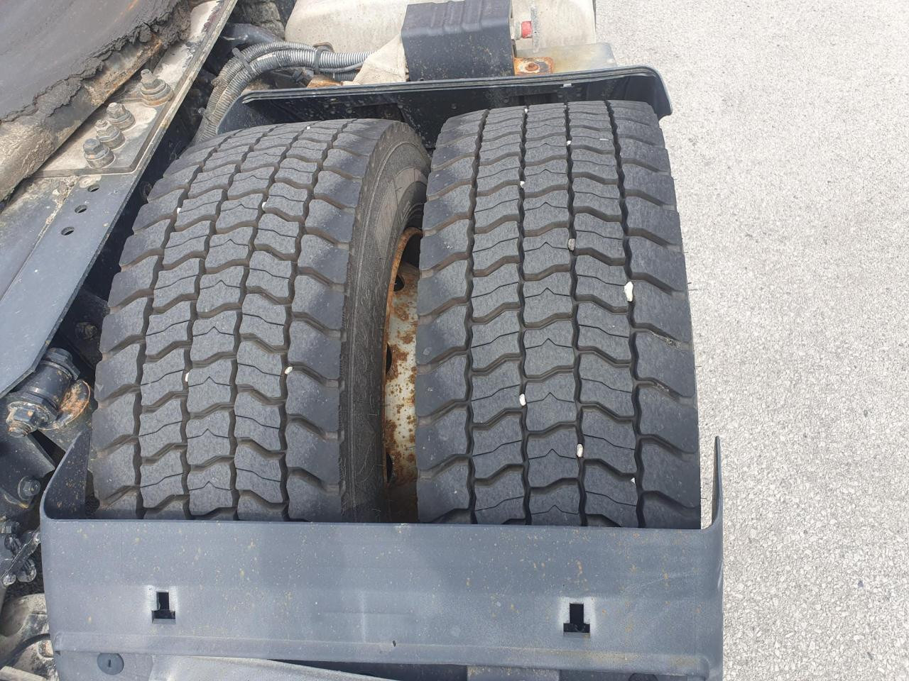 Tegljač IVECO Stralis AS440S48T/FP-LT: slika Tegljač IVECO Stralis AS440S48T/FP-LT Tegljač IVECO Stralis AS440S48T/FP-LT: slika Tegljač IVECO Stralis AS440S48T/FP-LT