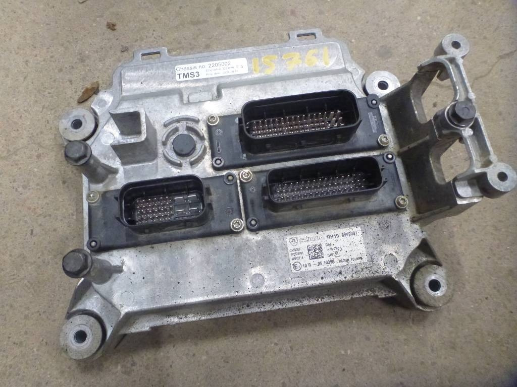 Scania R660 Styrenhet växellåda, 3300193 - Mjenjač za Kamion: slika Scania R660 Styrenhet växellåda, 3300193 - Mjenjač za Kamion Scania R660 Styrenhet växellåda, 3300193 - Mjenjač za Kamion: slika Scania R660 Styrenhet växellåda, 3300193 - Mjenjač za Kamion