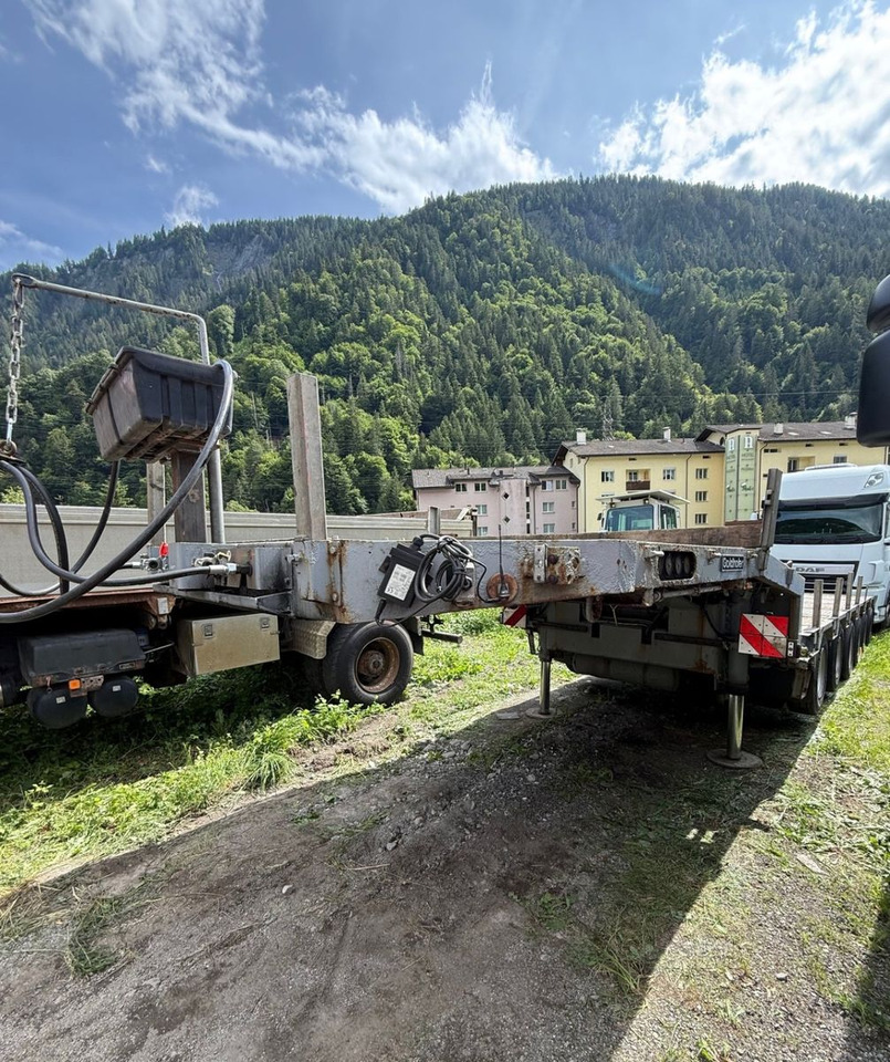 Goldhofer STZ-L6-67/80A, 94ton, verbreiterbar - Poluprikolica s niskim utovarivačem: slika Goldhofer STZ-L6-67/80A, 94ton, verbreiterbar - Poluprikolica s niskim utovarivačem Goldhofer STZ-L6-67/80A, 94ton, verbreiterbar - Poluprikolica s niskim utovarivačem: slika Goldhofer STZ-L6-67/80A, 94ton, verbreiterbar - Poluprikolica s niskim utovarivačem