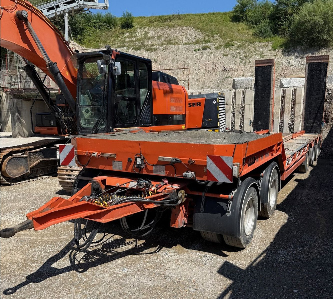 Goldhofer TZ-L 5-32/80, 44.6ton, 5 Achser gelenkt - Prikolica s niskim utovarivačem: slika Goldhofer TZ-L 5-32/80, 44.6ton, 5 Achser gelenkt - Prikolica s niskim utovarivačem Goldhofer TZ-L 5-32/80, 44.6ton, 5 Achser gelenkt - Prikolica s niskim utovarivačem: slika Goldhofer TZ-L 5-32/80, 44.6ton, 5 Achser gelenkt - Prikolica s niskim utovarivačem