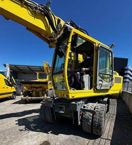 Liebherr A900C ZW Litronic PFS 2, Rail+Road, Gleisbagger - Bager na kotačima: slika Liebherr A900C ZW Litronic PFS 2, Rail+Road, Gleisbagger - Bager na kotačima Liebherr A900C ZW Litronic PFS 2, Rail+Road, Gleisbagger - Bager na kotačima: slika Liebherr A900C ZW Litronic PFS 2, Rail+Road, Gleisbagger - Bager na kotačima