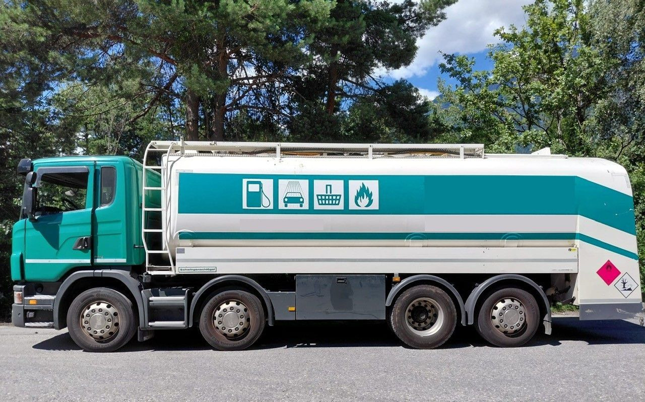 Scania G440 8x2, E5, Schwingenschloegel, 2 Kammern, ADR - Kamion cisterna: slika Scania G440 8x2, E5, Schwingenschloegel, 2 Kammern, ADR - Kamion cisterna Scania G440 8x2, E5, Schwingenschloegel, 2 Kammern, ADR - Kamion cisterna: slika Scania G440 8x2, E5, Schwingenschloegel, 2 Kammern, ADR - Kamion cisterna