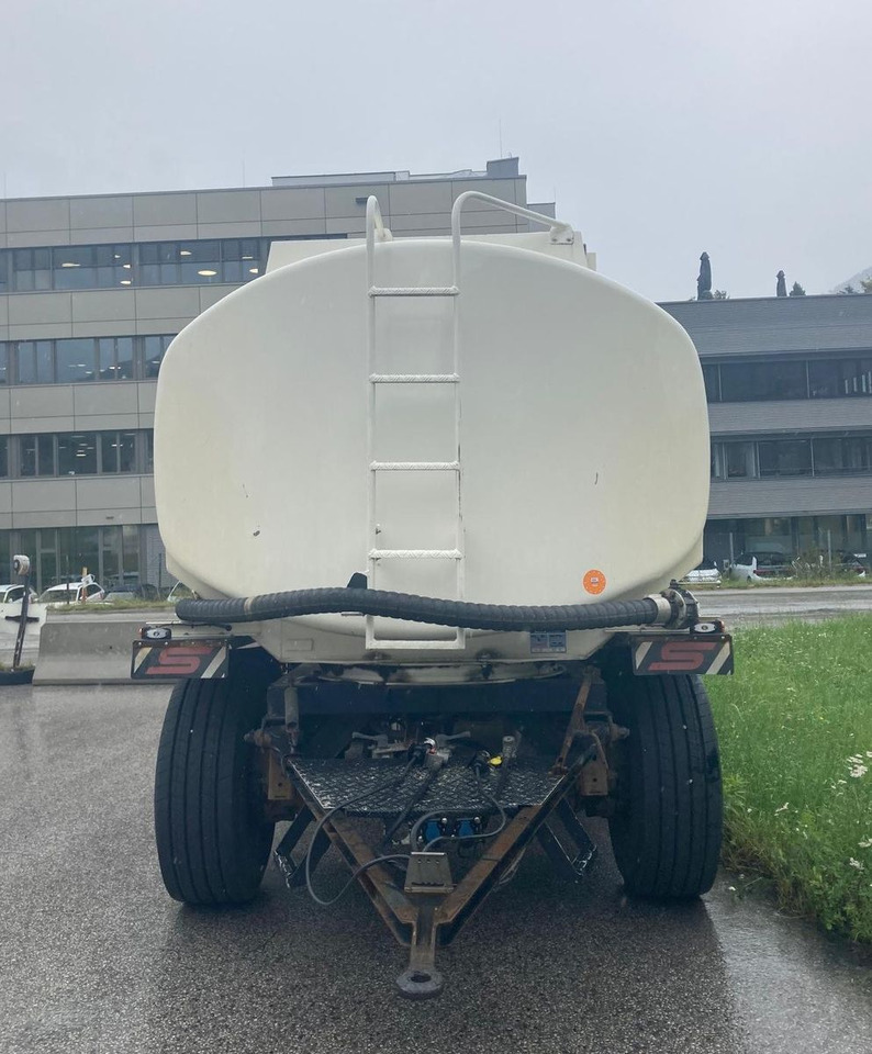 Schwarzmüller TH 3E, 3 Kammern, ADR, Benzin+Diesel, Fuel - Prikolica cisterna: slika Schwarzmüller TH 3E, 3 Kammern, ADR, Benzin+Diesel, Fuel - Prikolica cisterna Schwarzmüller TH 3E, 3 Kammern, ADR, Benzin+Diesel, Fuel - Prikolica cisterna: slika Schwarzmüller TH 3E, 3 Kammern, ADR, Benzin+Diesel, Fuel - Prikolica cisterna