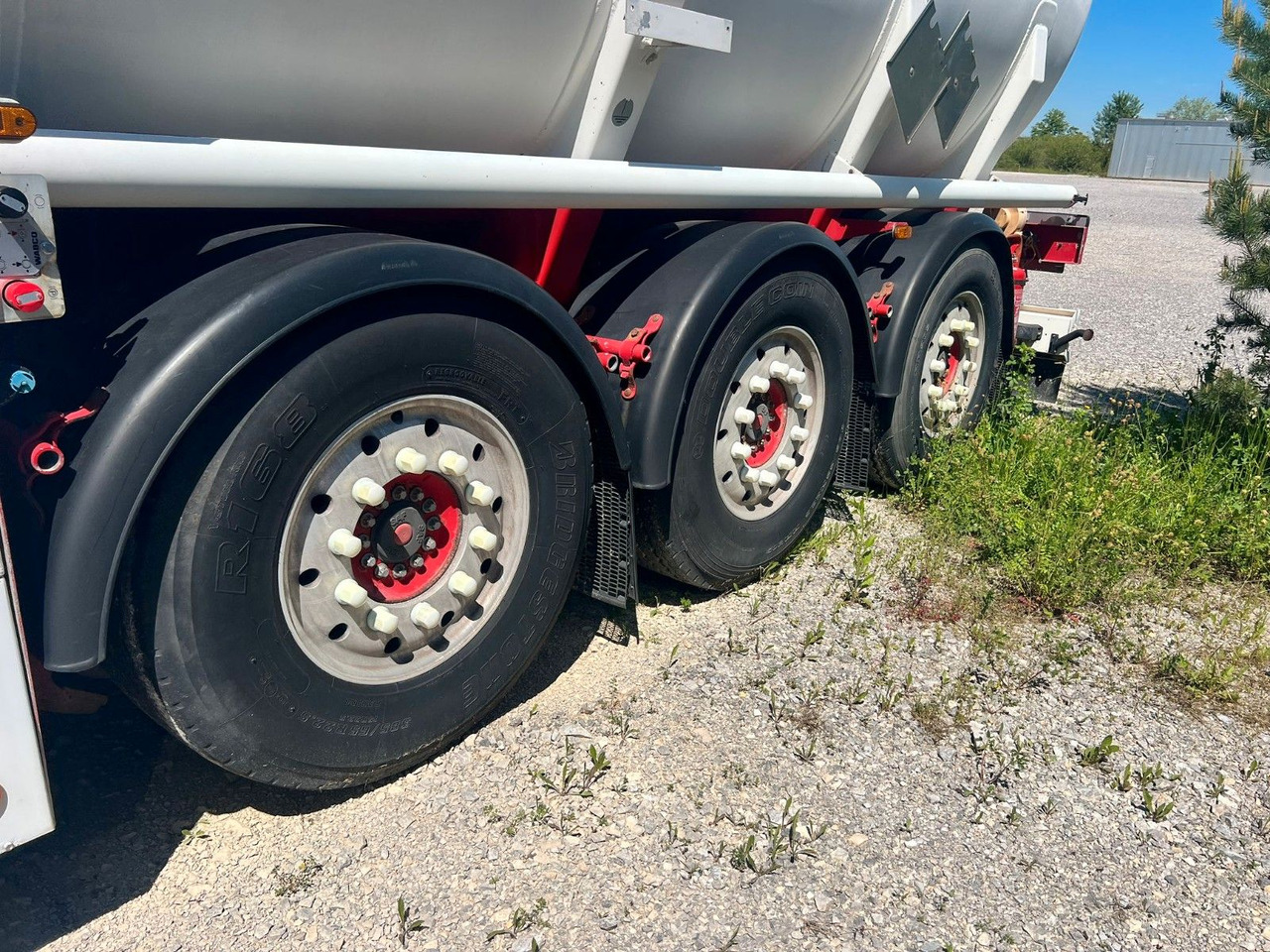 Poluprikolica cisterna Schwarzmüller TS 3/E ADR, 6 Kammern Treibstoff Fuel: slika Poluprikolica cisterna Schwarzmüller TS 3/E ADR, 6 Kammern Treibstoff Fuel