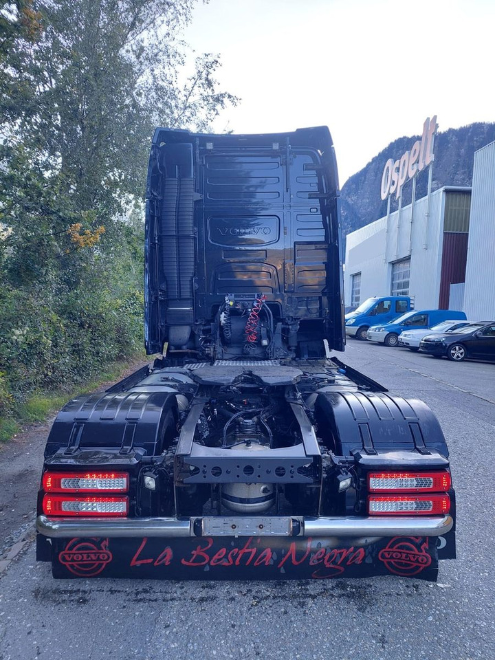 Volvo FH16-650 4x2, Euro 6, VEB, airbrush - Tegljač: slika Volvo FH16-650 4x2, Euro 6, VEB, airbrush - Tegljač Volvo FH16-650 4x2, Euro 6, VEB, airbrush - Tegljač: slika Volvo FH16-650 4x2, Euro 6, VEB, airbrush - Tegljač