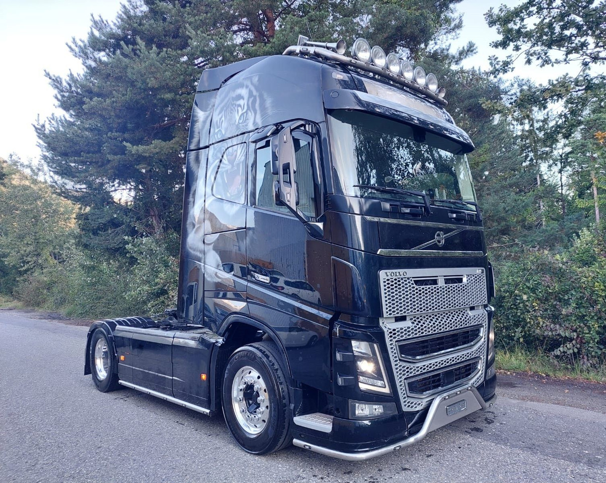 Volvo FH16-650 4x2, Euro 6, VEB, airbrush - Tegljač: slika Volvo FH16-650 4x2, Euro 6, VEB, airbrush - Tegljač Volvo FH16-650 4x2, Euro 6, VEB, airbrush - Tegljač: slika Volvo FH16-650 4x2, Euro 6, VEB, airbrush - Tegljač