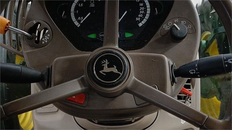 John Deere 7530 - Traktor: slika John Deere 7530 - Traktor John Deere 7530 - Traktor: slika John Deere 7530 - Traktor