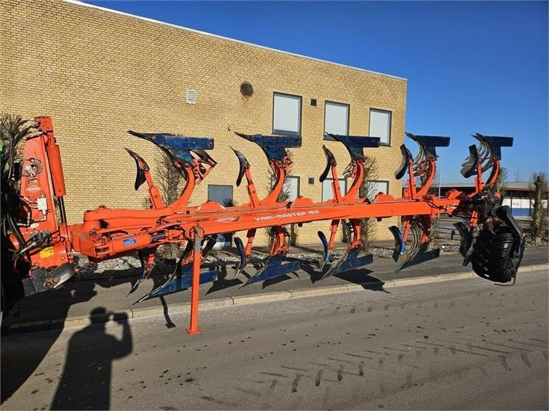 Kuhn Varimaster 153NSH T4+1 - Plug: slika Kuhn Varimaster 153NSH T4+1 - Plug Kuhn Varimaster 153NSH T4+1 - Plug: slika Kuhn Varimaster 153NSH T4+1 - Plug
