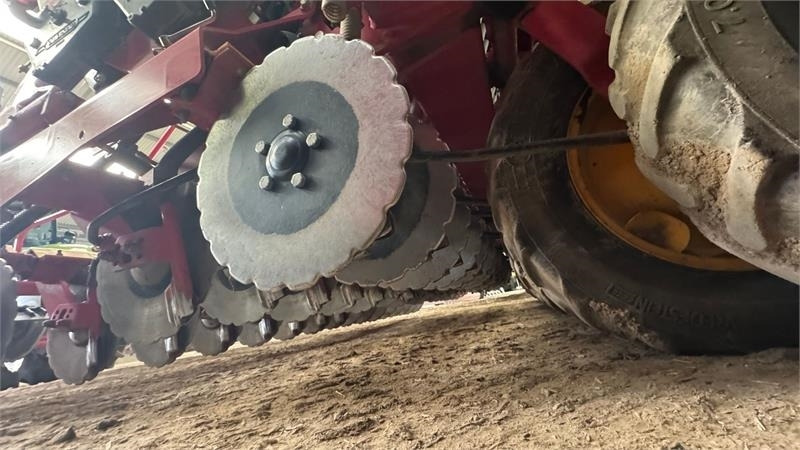 Vaderstad Rapid 400C Rapid 400 C - Kombajn i sijačica: slika Vaderstad Rapid 400C Rapid 400 C - Kombajn i sijačica Vaderstad Rapid 400C Rapid 400 C - Kombajn i sijačica: slika Vaderstad Rapid 400C Rapid 400 C - Kombajn i sijačica
