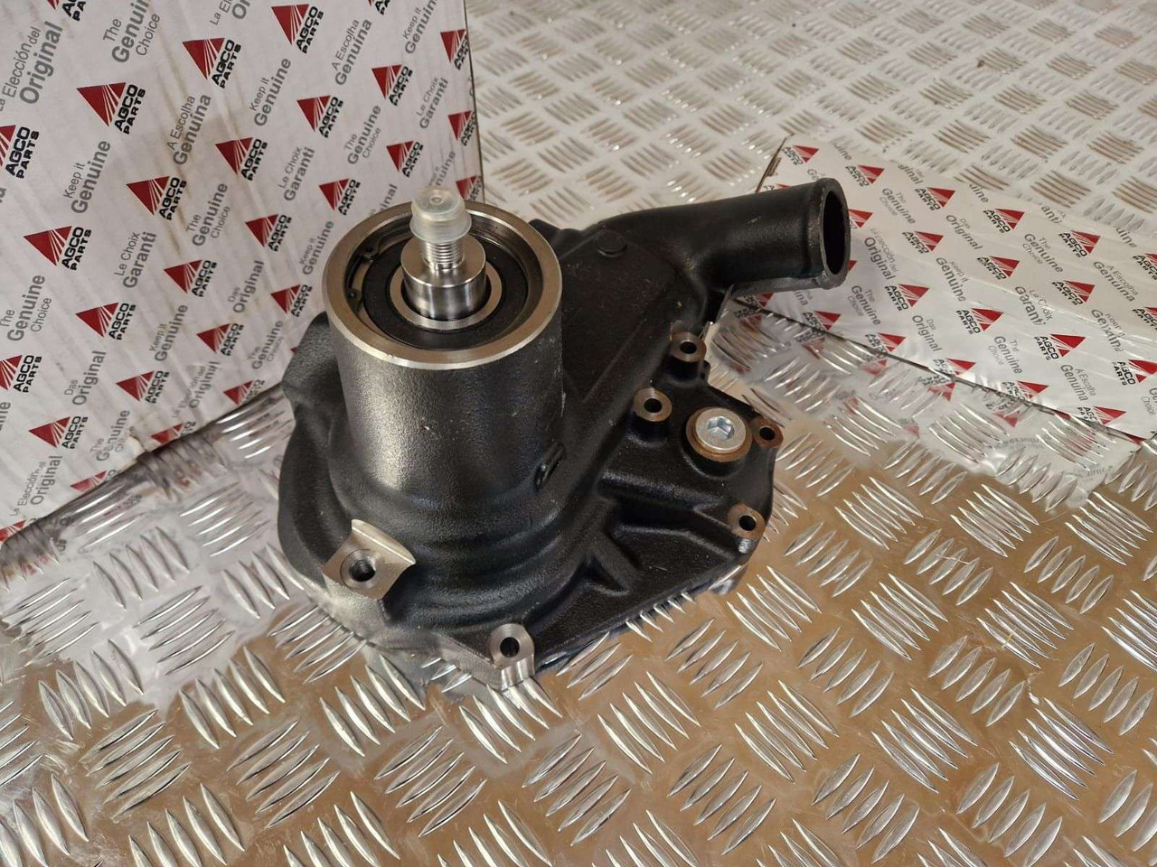 AGCO Sisu water pump ACP055583A tier 3 with gasket - Motor i dijelovi za Građevinski strojevi: slika AGCO Sisu water pump ACP055583A tier 3 with gasket - Motor i dijelovi za Građevinski strojevi AGCO Sisu water pump ACP055583A tier 3 with gasket - Motor i dijelovi za Građevinski strojevi: slika AGCO Sisu water pump ACP055583A tier 3 with gasket - Motor i dijelovi za Građevinski strojevi