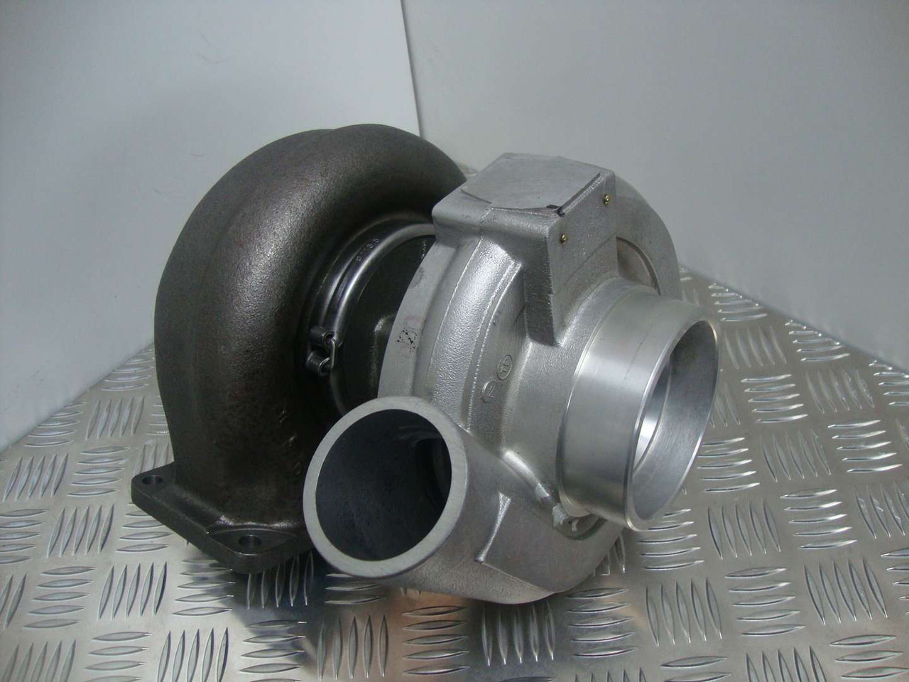 ISUZU 6sd1 Turbo TQB02 JS330 1144003341 1144003340 02/800650 - Motor i dijelovi za Građevinski strojevi: slika ISUZU 6sd1 Turbo TQB02 JS330 1144003341 1144003340 02/800650 - Motor i dijelovi za Građevinski strojevi ISUZU 6sd1 Turbo TQB02 JS330 1144003341 1144003340 02/800650 - Motor i dijelovi za Građevinski strojevi: slika ISUZU 6sd1 Turbo TQB02 JS330 1144003341 1144003340 02/800650 - Motor i dijelovi za Građevinski strojevi