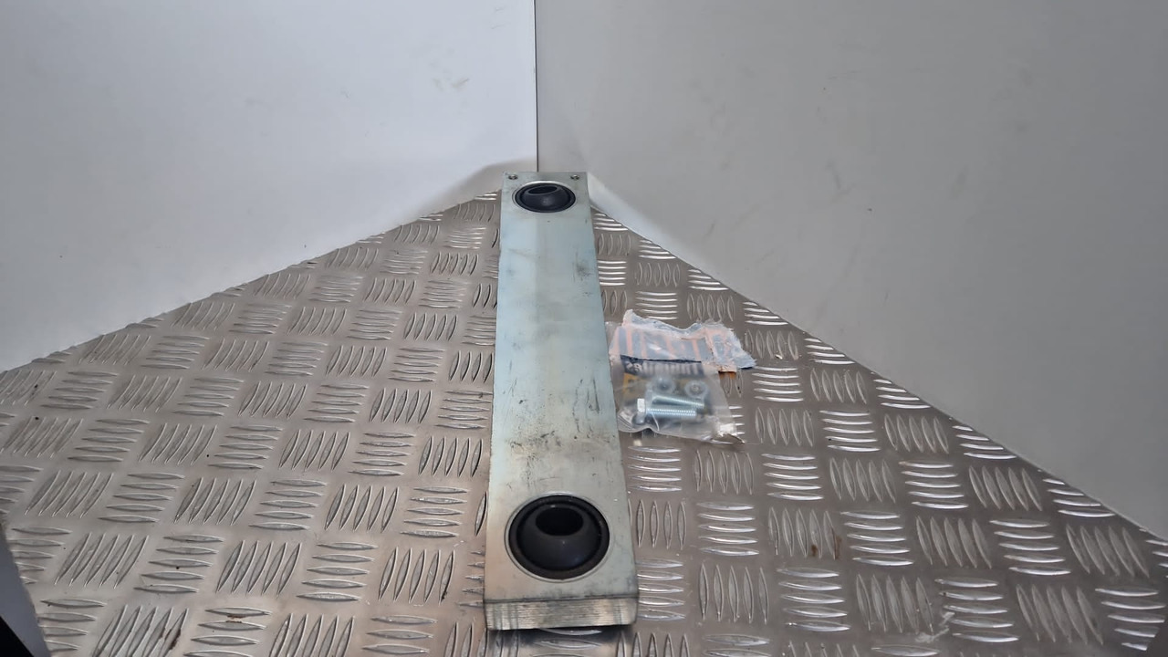 Thwaites kinglink bar T52796 - Motor i dijelovi za Građevinski strojevi: slika Thwaites kinglink bar T52796 - Motor i dijelovi za Građevinski strojevi Thwaites kinglink bar T52796 - Motor i dijelovi za Građevinski strojevi: slika Thwaites kinglink bar T52796 - Motor i dijelovi za Građevinski strojevi