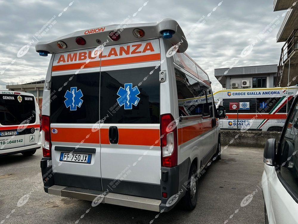 FIAT FIAT 290 DUCATO - Vozilo hitne pomoći: slika FIAT FIAT 290 DUCATO - Vozilo hitne pomoći FIAT FIAT 290 DUCATO - Vozilo hitne pomoći: slika FIAT FIAT 290 DUCATO - Vozilo hitne pomoći